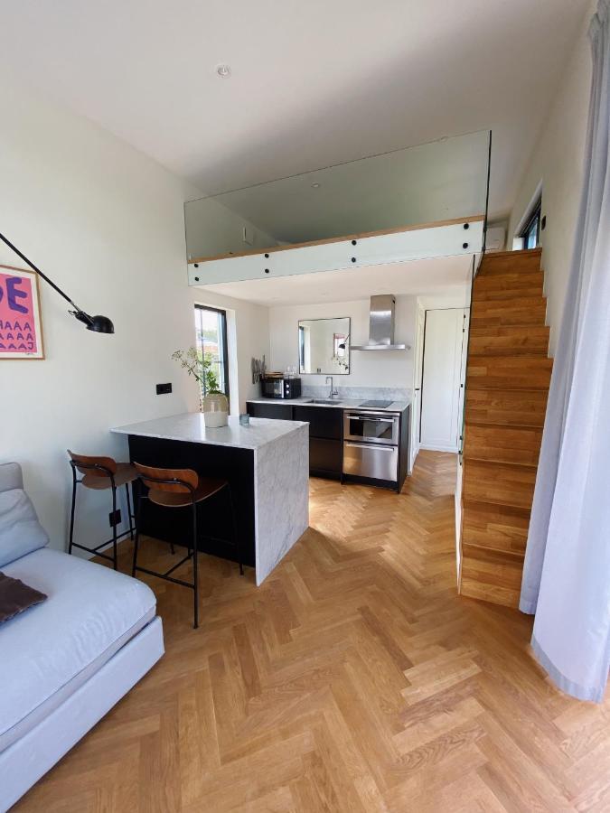 Guesthouse, Not Even A Minute Walk To The Ocean Vakantiehuis
