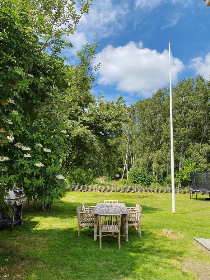 Vakantiehuis Guesthouse, Not Even A Minute Walk To The Ocean Kullavik